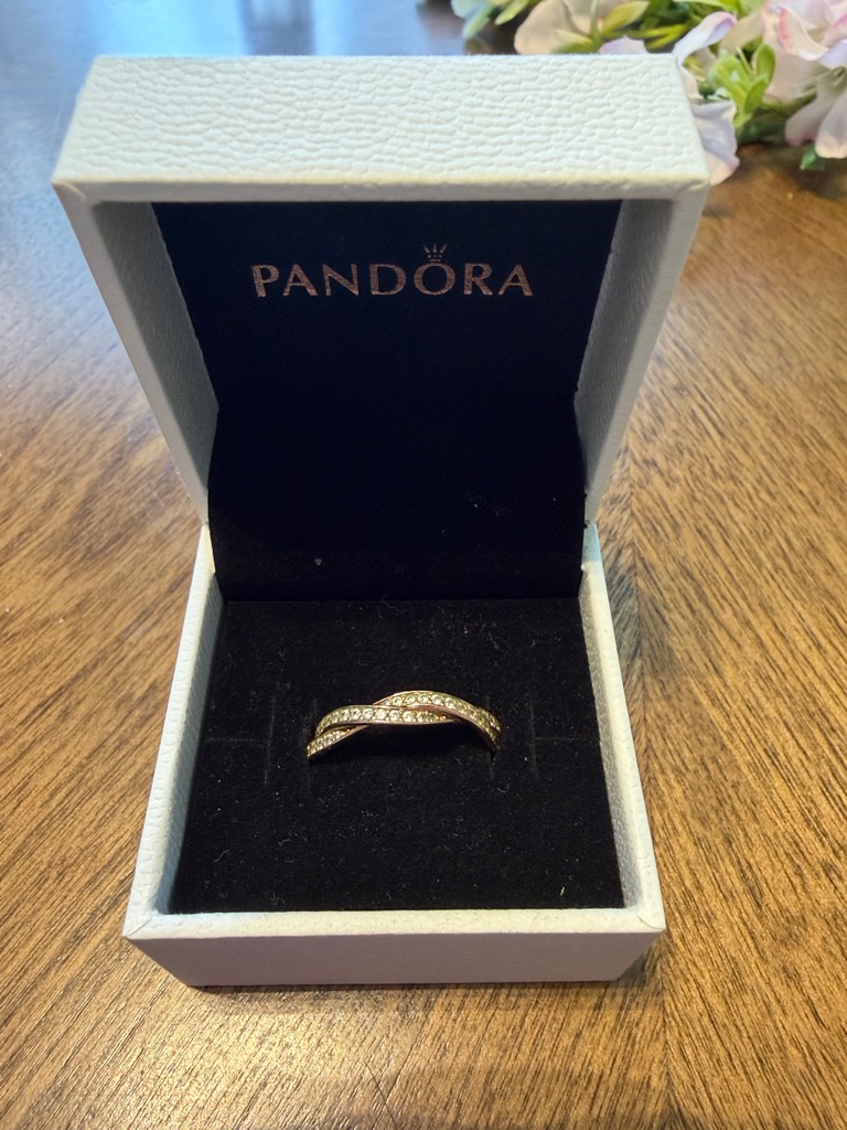Pandora Gold Twisted Pav Crystal Ring